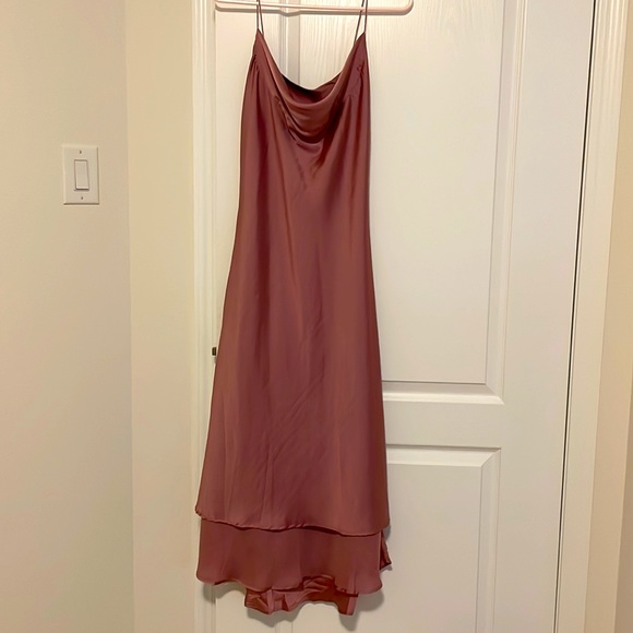 Bridesmaid/Evening gown in Satin finish - Picture 2 of 5